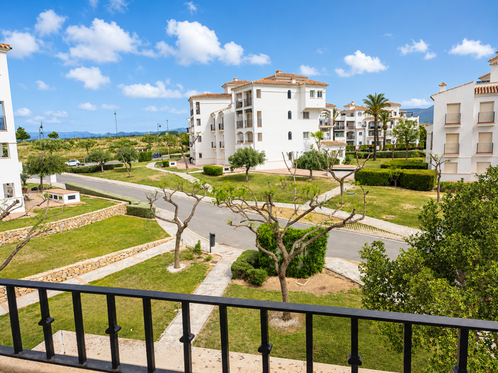 Image No.16-2 Bed Apartment for sale