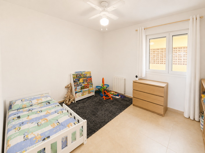 Image No.17-3 Bed Apartment for sale