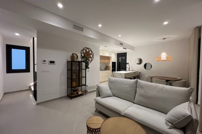 Image No.4-5 Bed Villa for sale