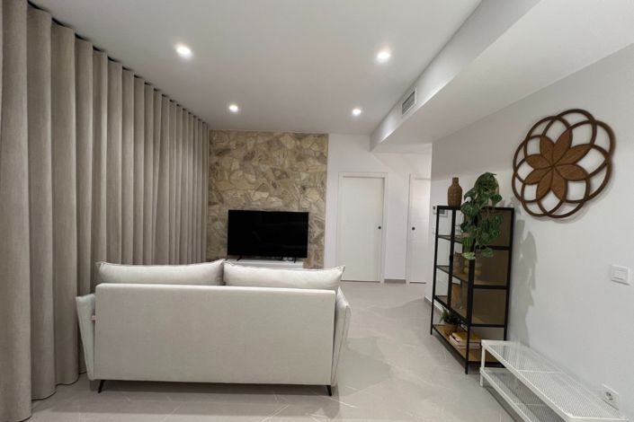 Image No.5-5 Bed Villa for sale