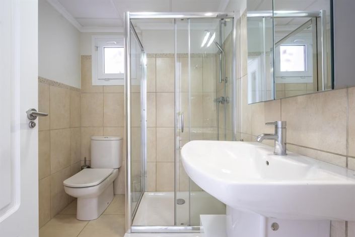 Image No.19-2 Bed Apartment for sale