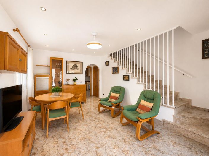 Image No.5-2 Bed Townhouse for sale
