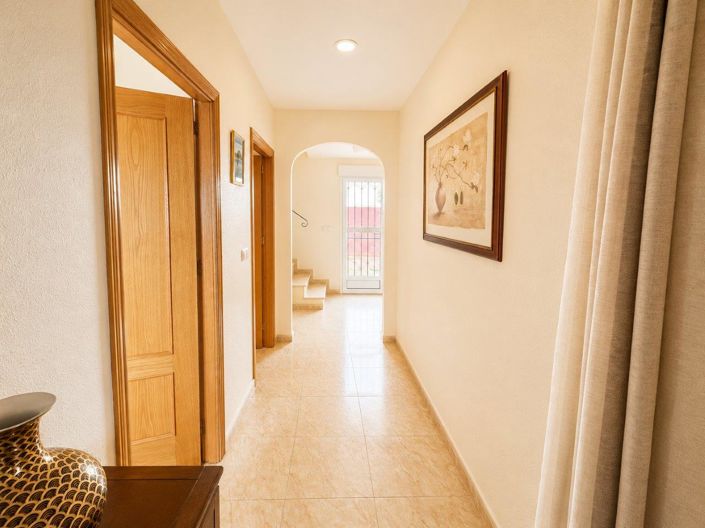 Image No.10-3 Bed Villa for sale