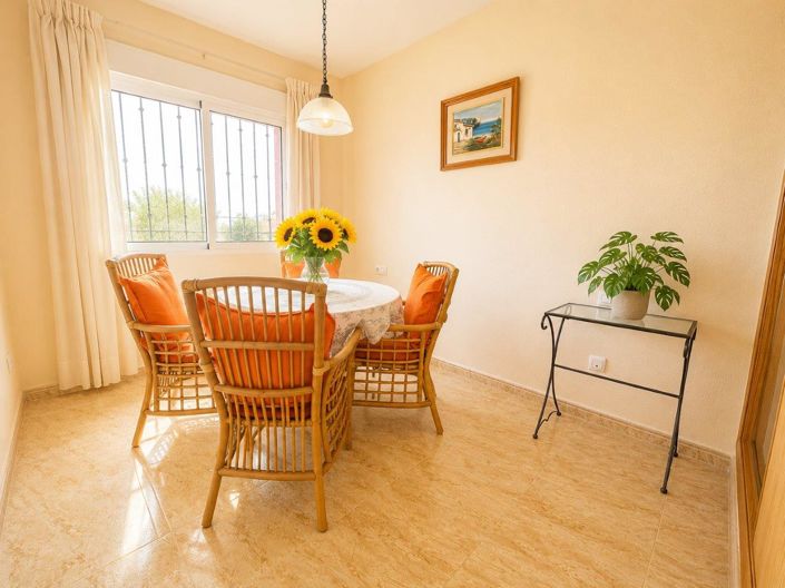Image No.7-3 Bed Villa for sale