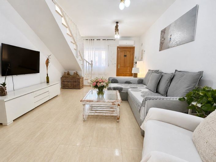 Image No.3-4 Bed Townhouse for sale