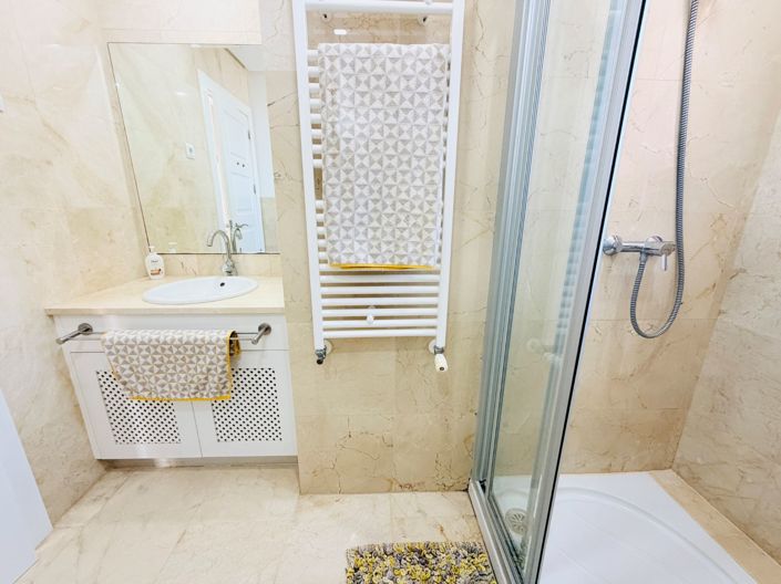 Image No.18-4 Bed Villa for sale