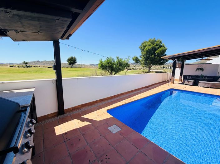 Image No.2-4 Bed Villa for sale