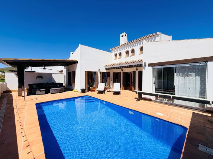 Image No.30-4 Bed Villa for sale