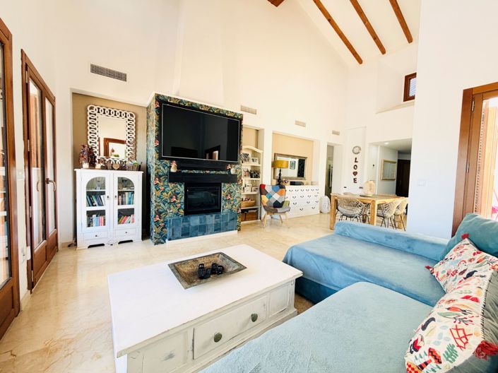 Image No.9-4 Bed Villa for sale