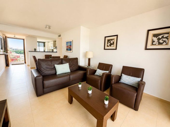 Image No.8-2 Bed Apartment for sale