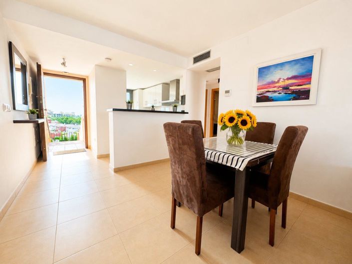 Image No.9-2 Bed Apartment for sale