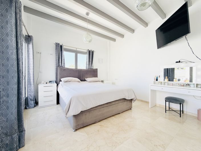 Image No.19-4 Bed Villa for sale