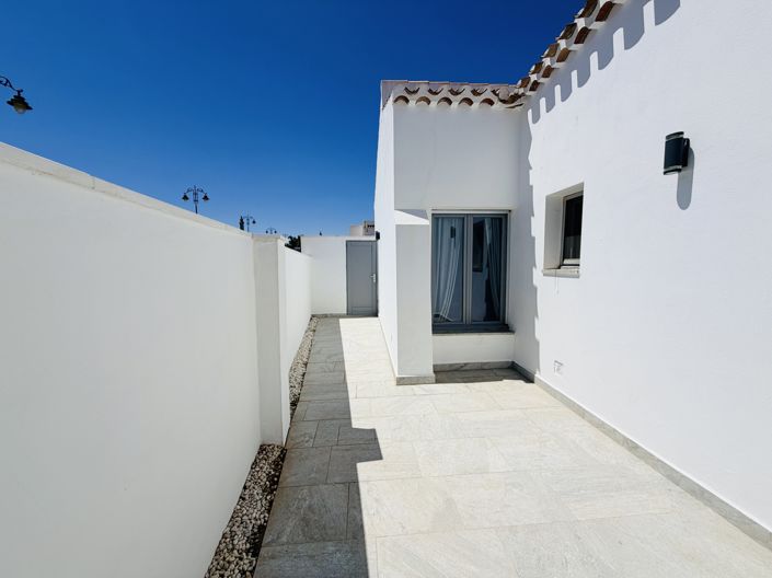 Image No.35-4 Bed Villa for sale