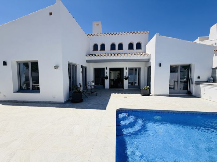 Image No.36-4 Bed Villa for sale