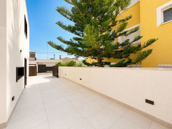 Image No.15-3 Bed Villa for sale