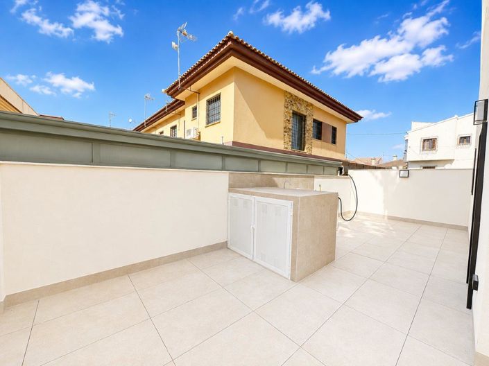 Image No.7-3 Bed Villa for sale