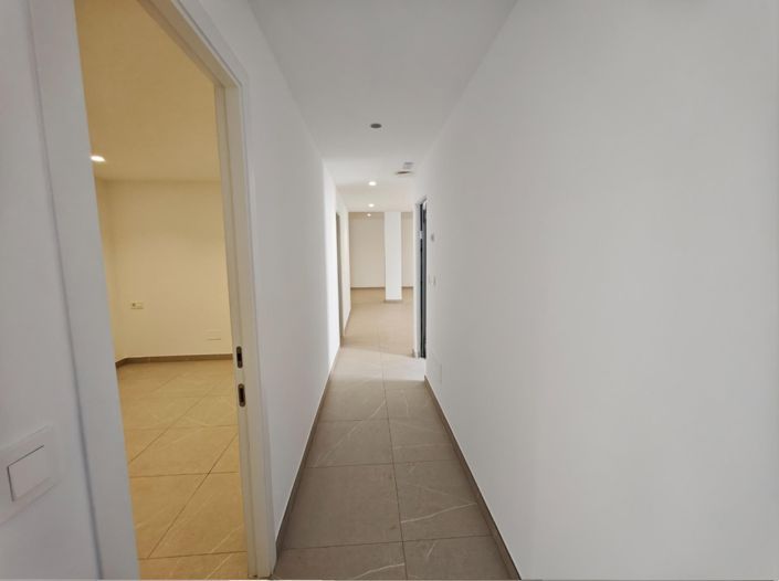 Image No.27-5 Bed Villa for sale