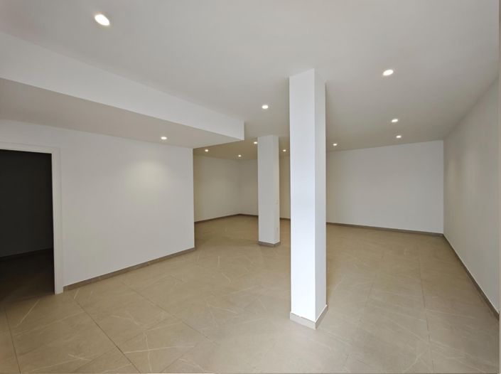 Image No.30-5 Bed Villa for sale