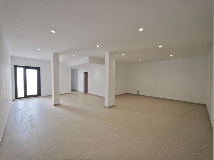 Image No.31-5 Bed Villa for sale