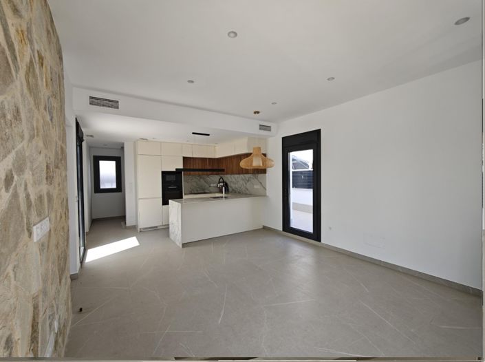 Image No.6-5 Bed Villa for sale