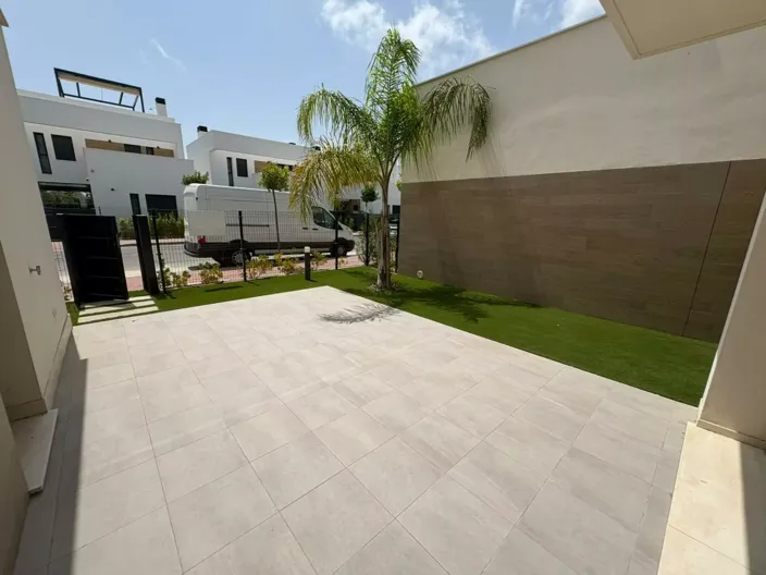 Image No.8-3 Bed Villa for sale