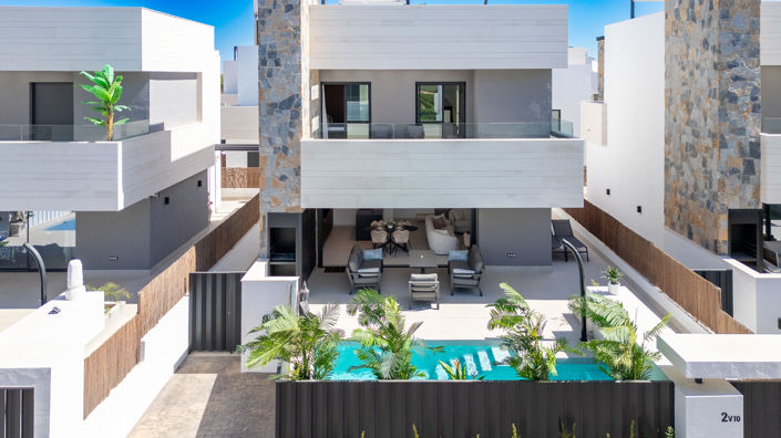 Image No.25-4 Bed Villa for sale