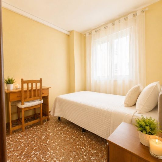 Image No.18-3 Bed Apartment for sale