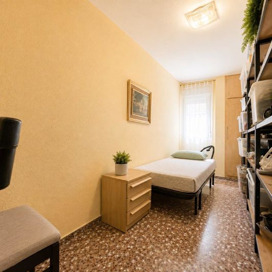 Image No.19-3 Bed Apartment for sale