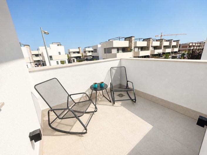 Image No.27-3 Bed Villa for sale