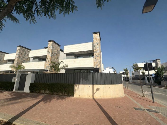 Image No.38-3 Bed Villa for sale