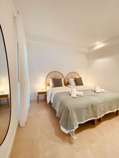 Image No.17-2 Bed Apartment for sale