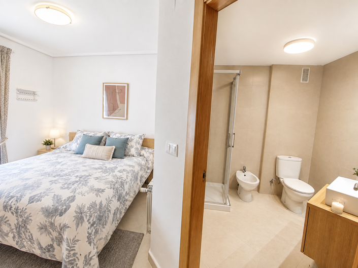 Image No.14-2 Bed Apartment for sale