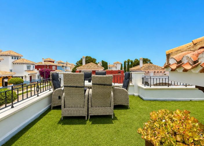 Image No.26-3 Bed Villa for sale