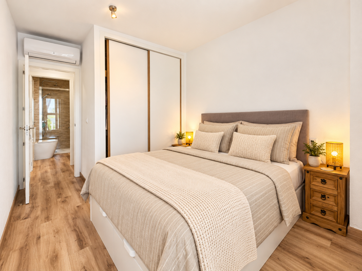 Image No.8-2 Bed Apartment for sale