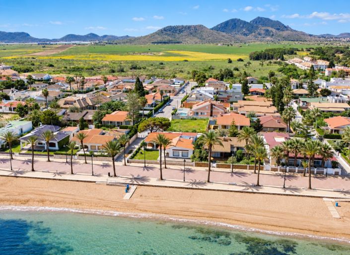 Image No.2-4 Bed Villa for sale