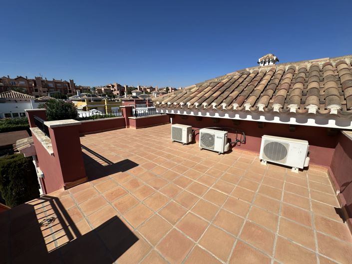 Image No.7-2 Bed Villa for sale