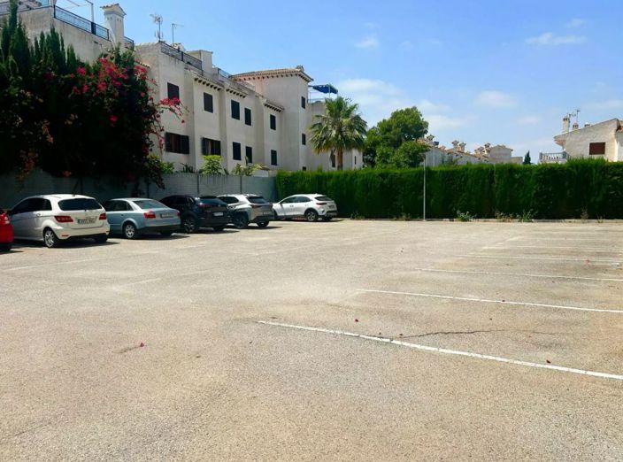 Image No.15-3 Bed Apartment for sale