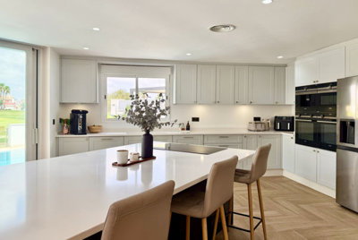 perdiguera-villa-golf-views-dining-area-mar-m