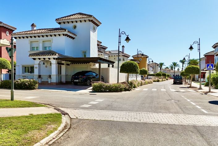 Image No.33-3 Bed Villa for sale
