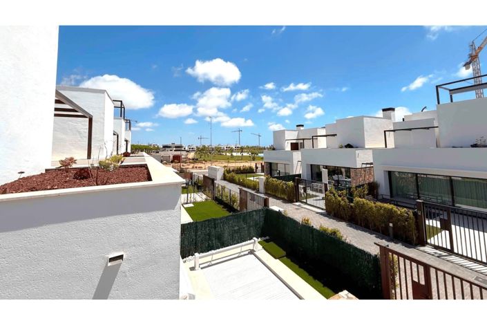 Image No.15-3 Bed Villa for sale