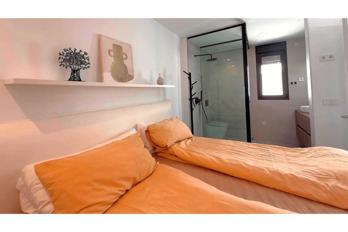 Image No.7-3 Bed Villa for sale