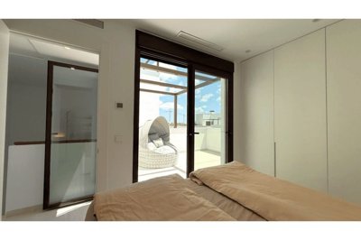 resale-villa-los-alcazares-santa-rosalia-lake