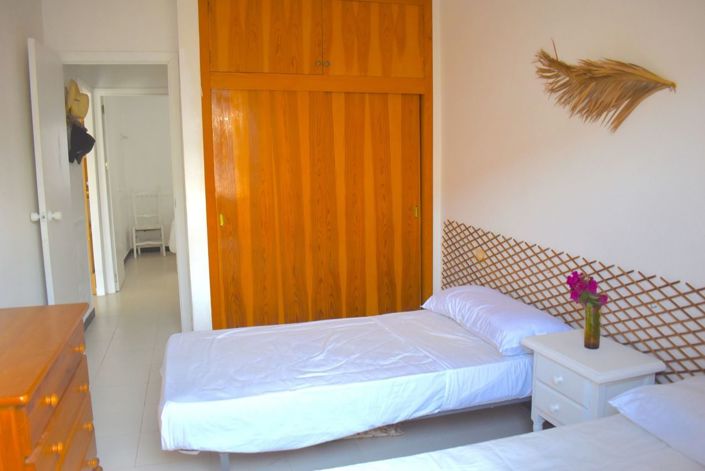 Image No.10-2 Bed Villa for sale