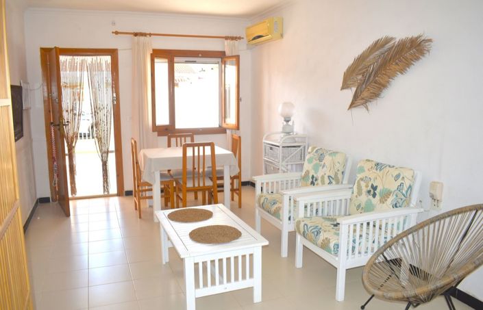 Image No.4-2 Bed Villa for sale