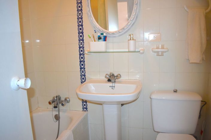 Image No.9-2 Bed Villa for sale