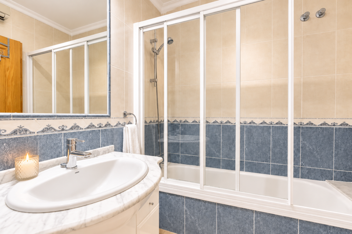 Image No.20-3 Bed Villa for sale