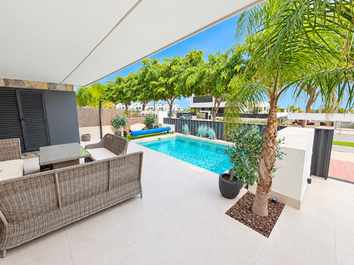 Image No.2-4 Bed Villa for sale