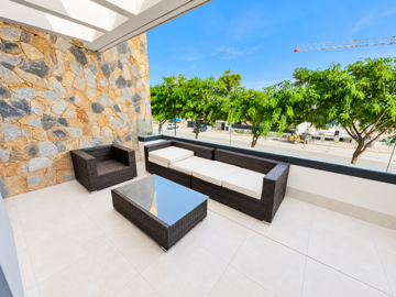 modern-stone-walled-balcony-retreat