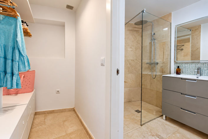 Image No.39-5 Bed Villa for sale