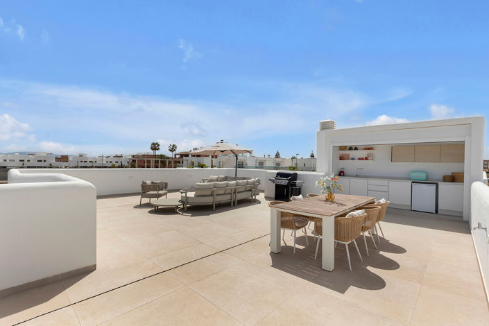 Image No.2-3 Bed Villa for sale